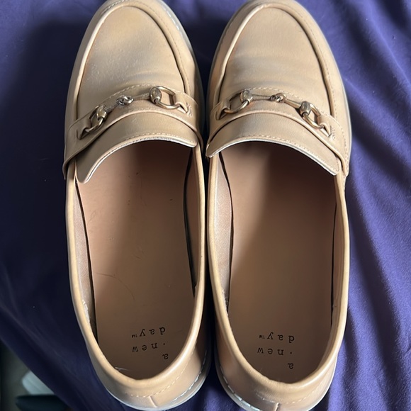 A New Day Loafers - Picture 2 of 3